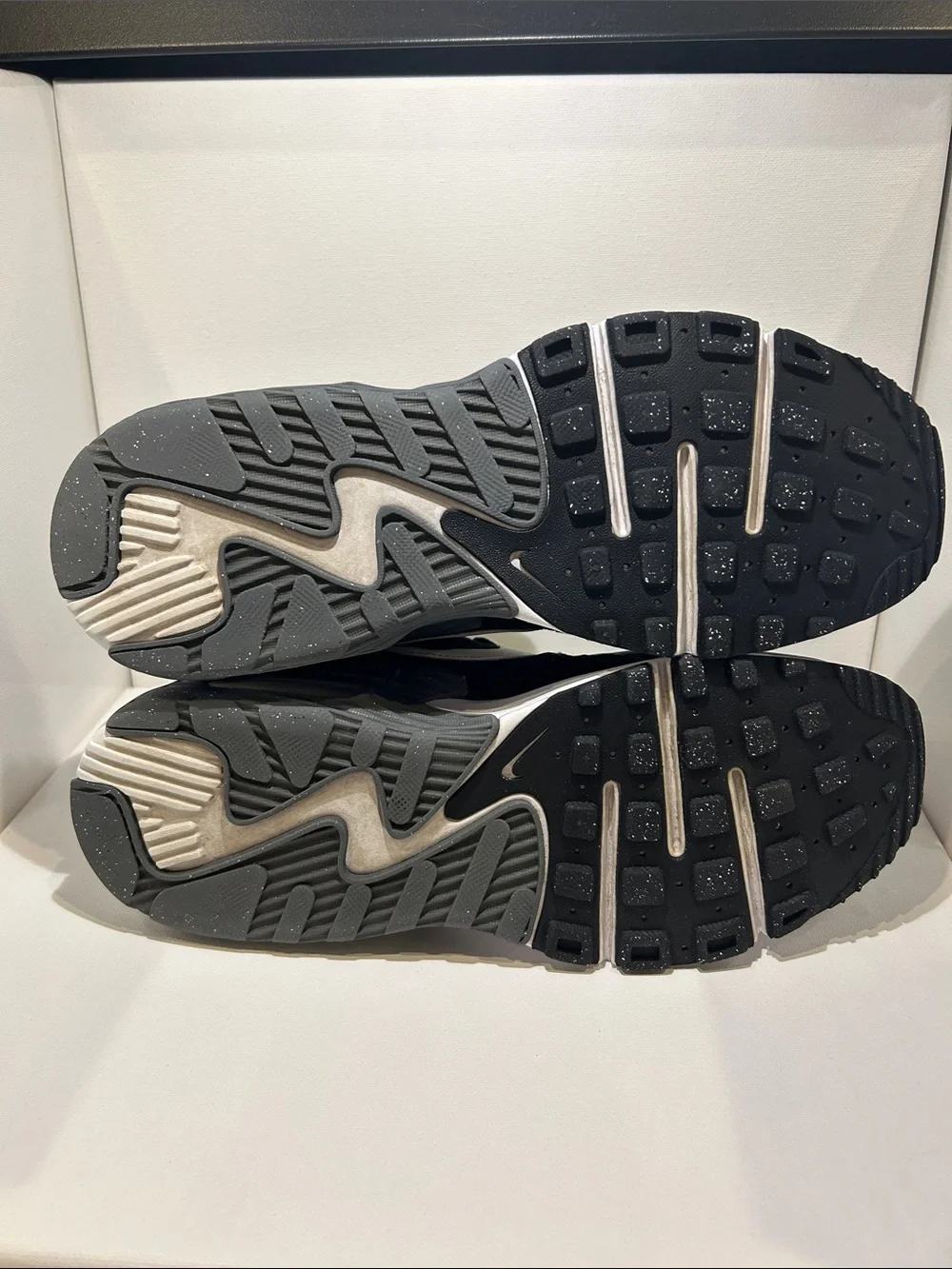Nike‎ Air Max Excee Women’s 8